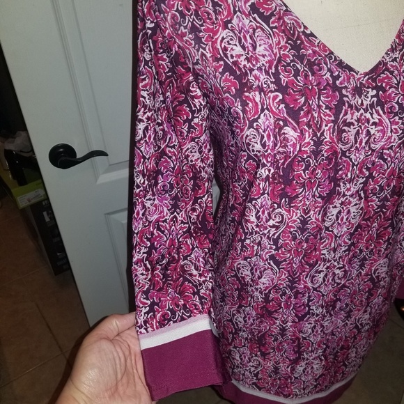 Dress Barn -Ladies Blouse - Picture 2 of 6